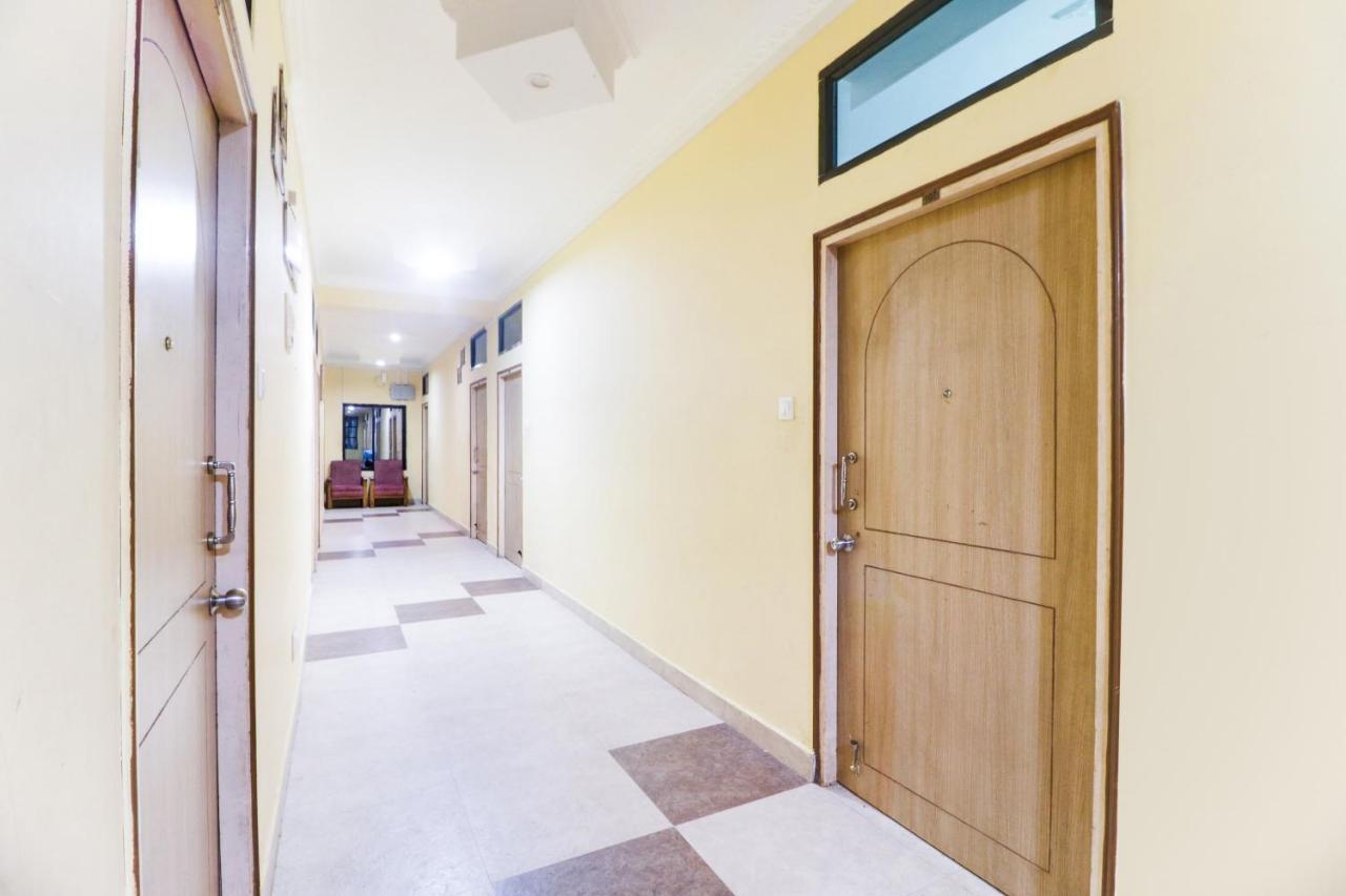 Hotel Sambit International, Near Sea Beach Puri Zewnętrze zdjęcie
