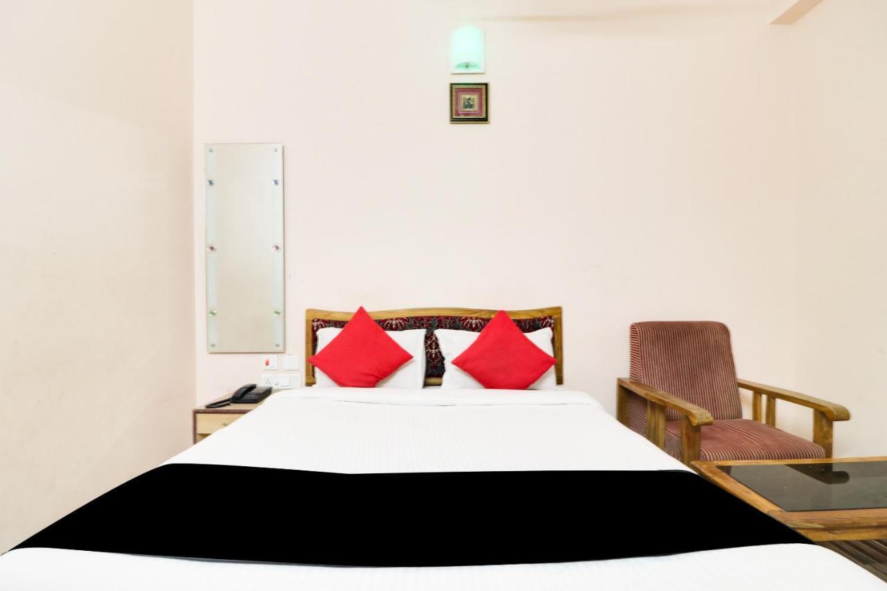 Hotel Sambit International, Near Sea Beach Puri Zewnętrze zdjęcie